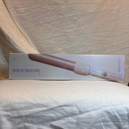 Foxybae Blush 1.25 in Curling Wand